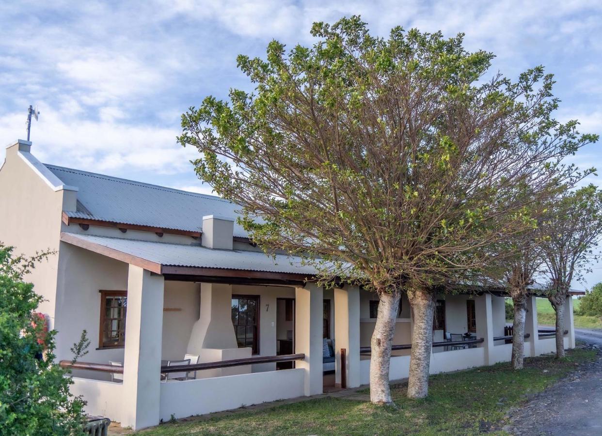 Oyster Bay Lodge Екстер'єр фото